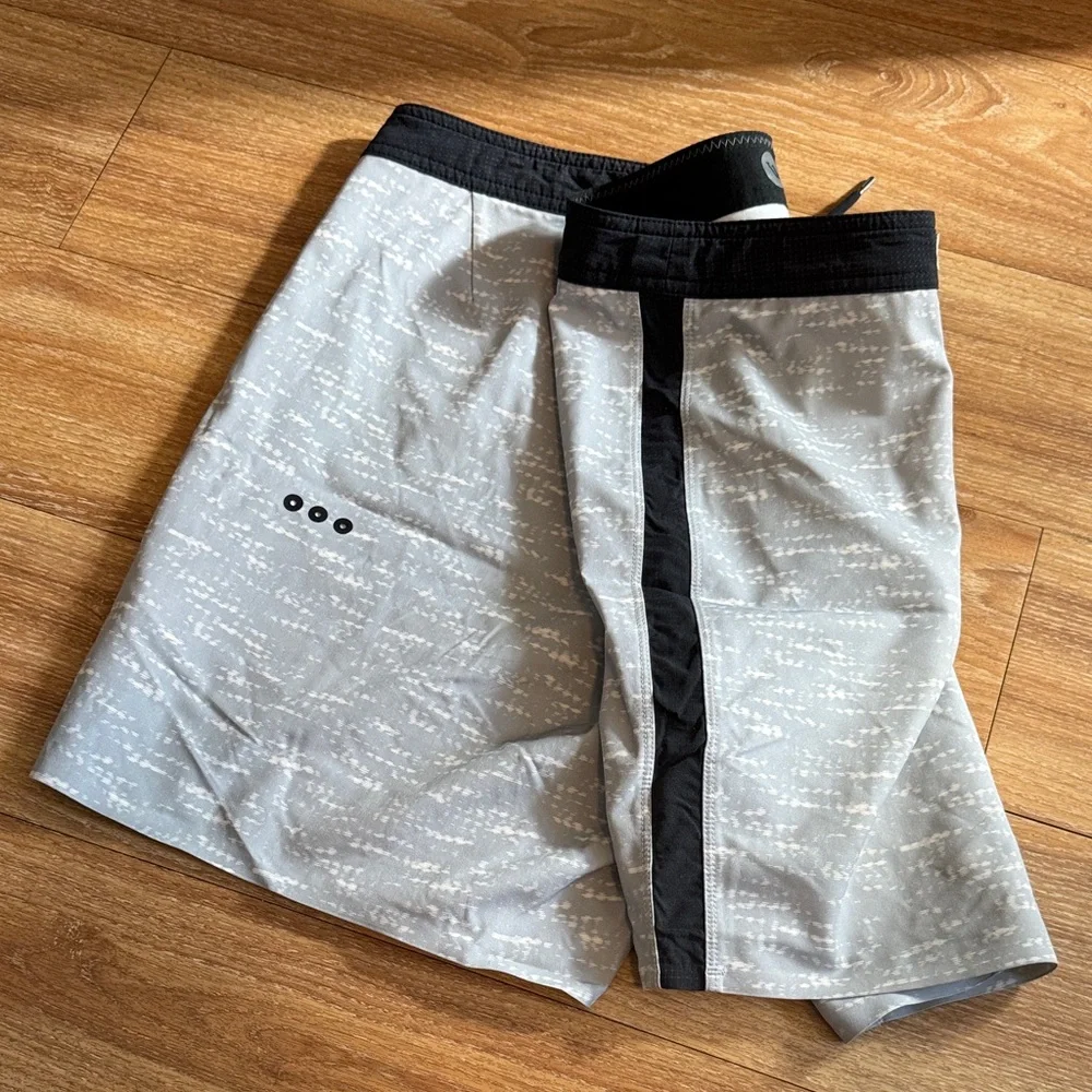 Vuori Light Gray Swim Trunks with Black Accents - Picture 5 of 6